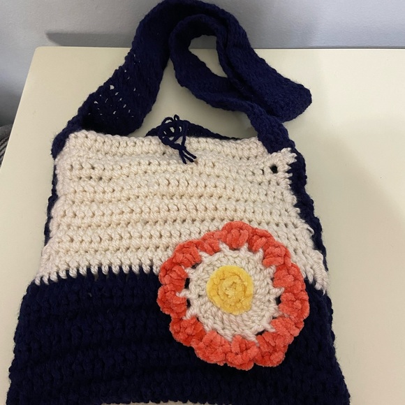 Handmade Crochet bags. 100 %. Authentic designs done by grandma - Picture 2 of 8